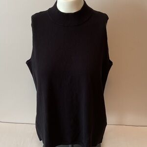 Black Sleeveless Turtleneck Top